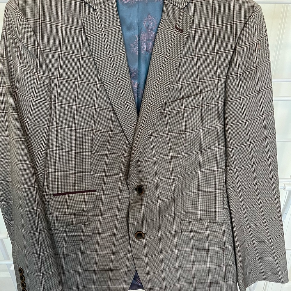 Classic Gray Windowpane Men's Sportcoat